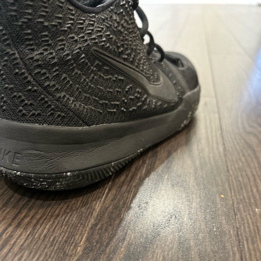 Nike Kyrie 3 Black marble basketball - Picture 9 of 11